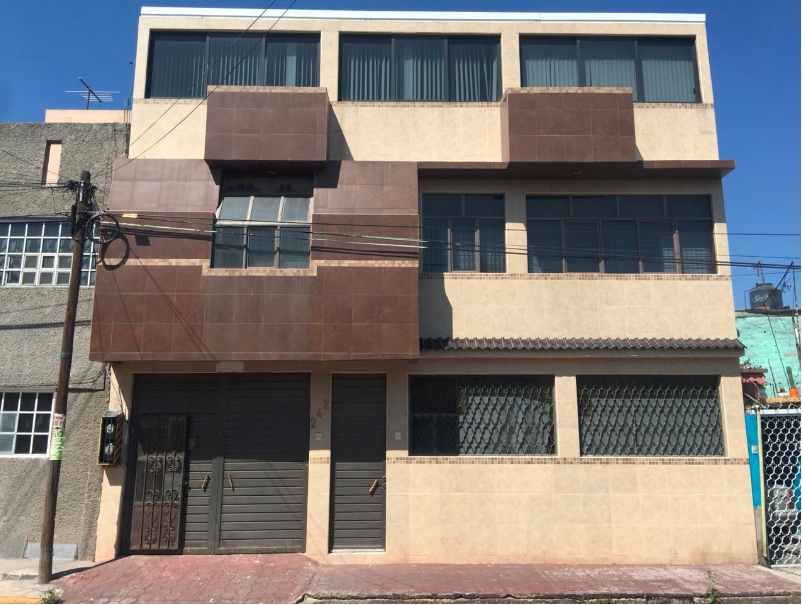 Venta de edificio en la Col. V. Villada en Nezahualcóyotl, Edomex