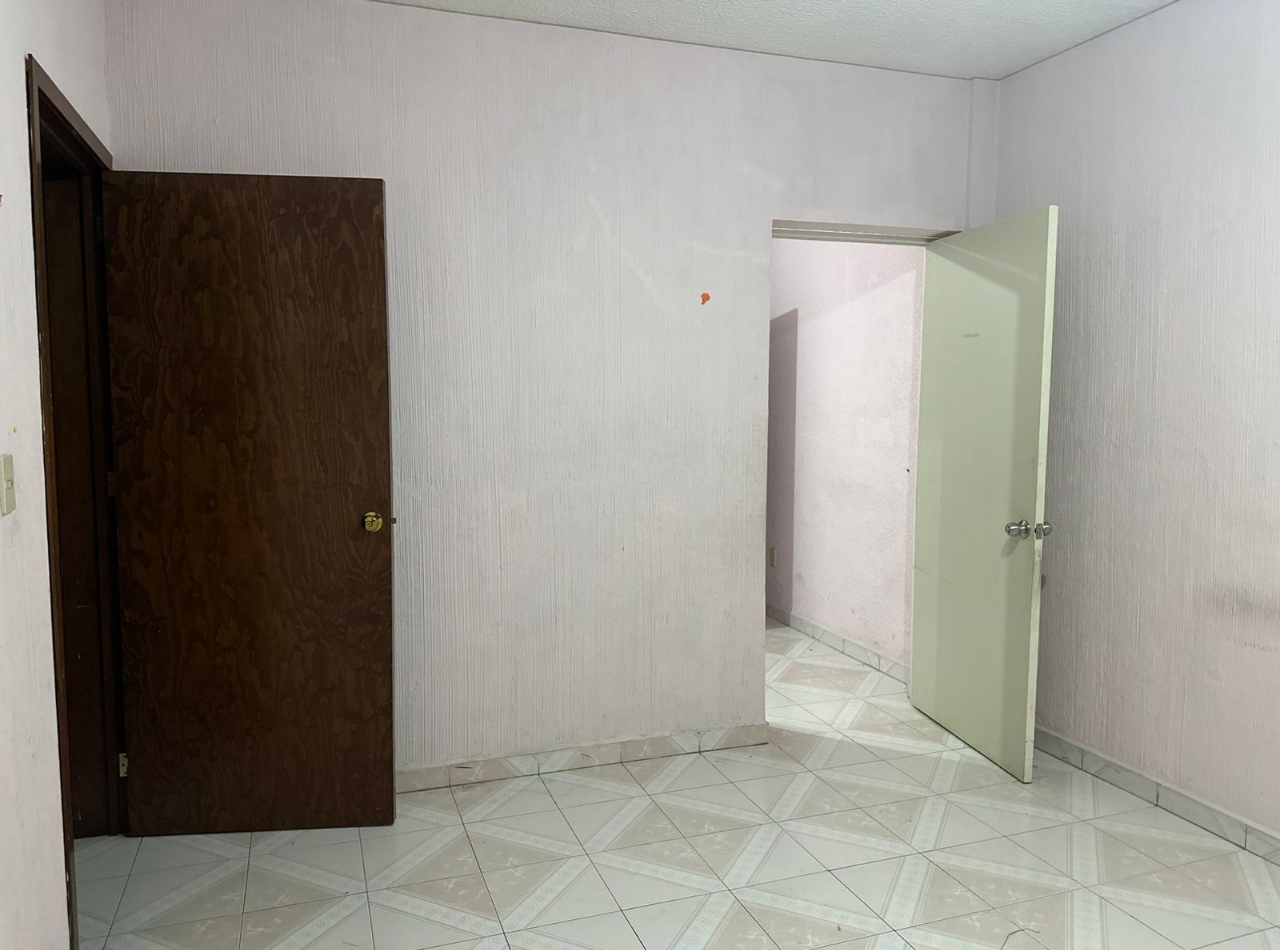 Venta de edificio en la Col. V. Villada en Nezahualcóyotl, Edomex