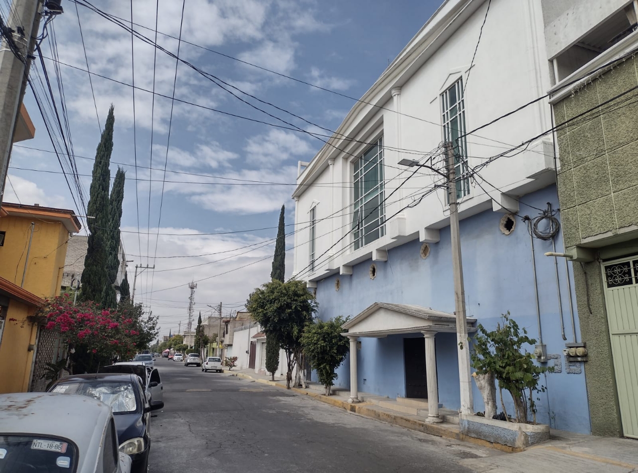 Venta de edificio en la Col. Barrio Tejedores en Chimalhuacán, Edomex 