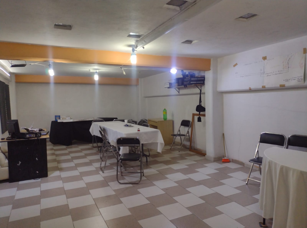 Venta de edificio en la Col. Barrio Tejedores en Chimalhuacán, Edomex 