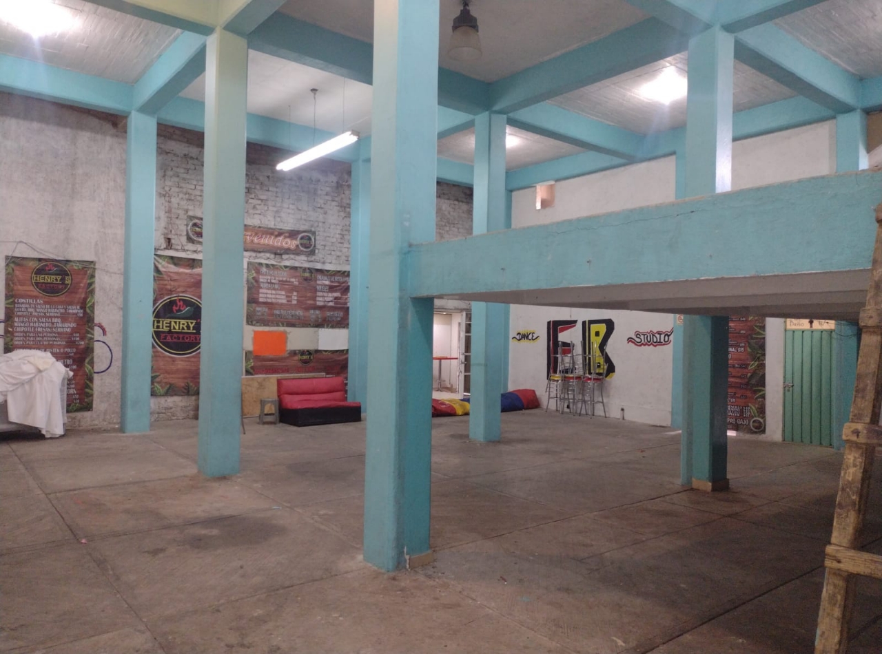 Venta de edificio en la Col. Barrio Tejedores en Chimalhuacán, Edomex 