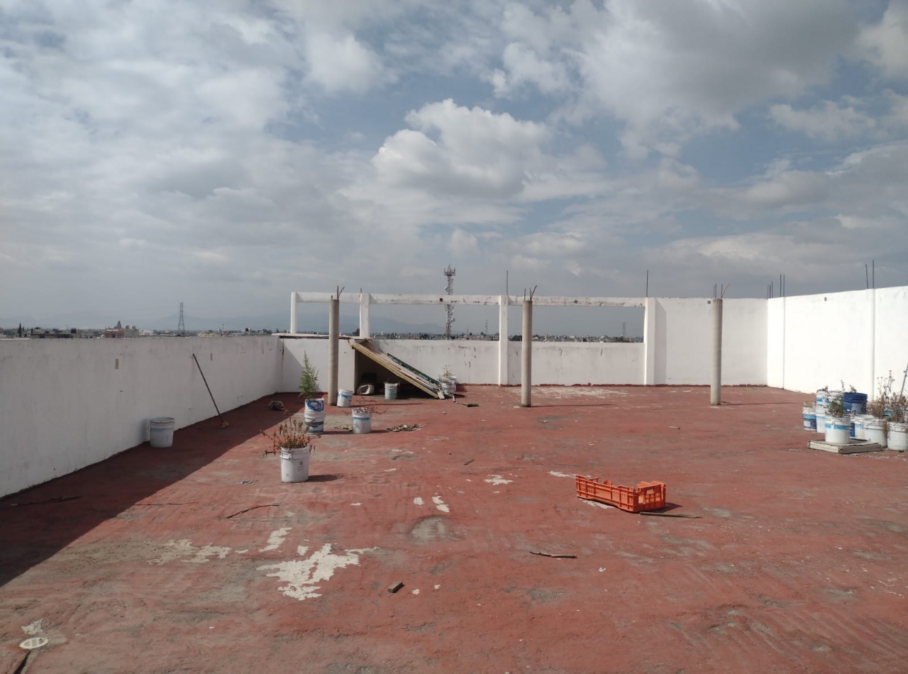 Venta de edificio en la Col. Barrio Tejedores en Chimalhuacán, Edomex 
