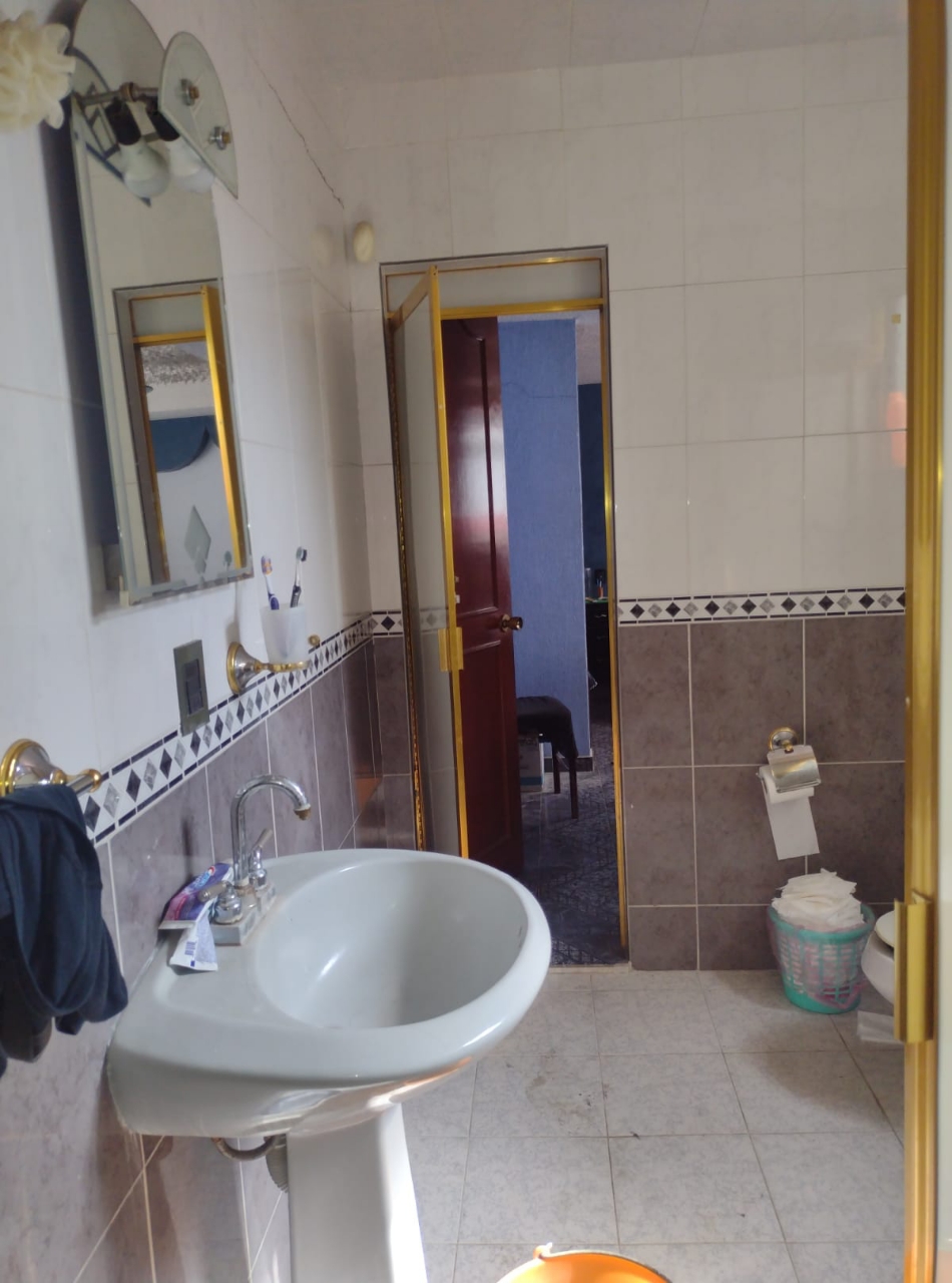 Venta de casa en la Col. Barrio Tejedores en Chimalhuacán, Edomex 