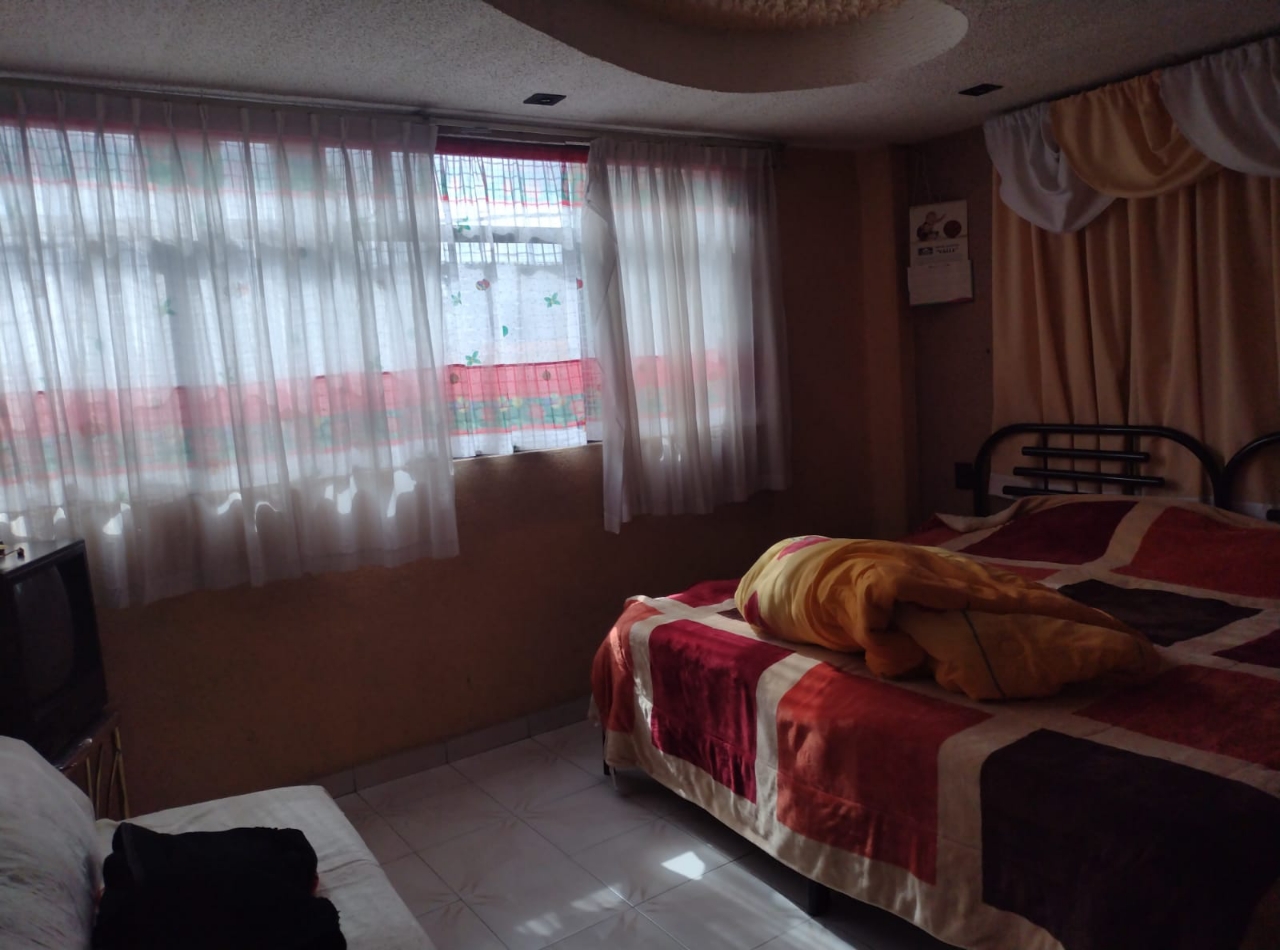 Venta de casa en la Col. Barrio Tejedores en Chimalhuacán, Edomex 