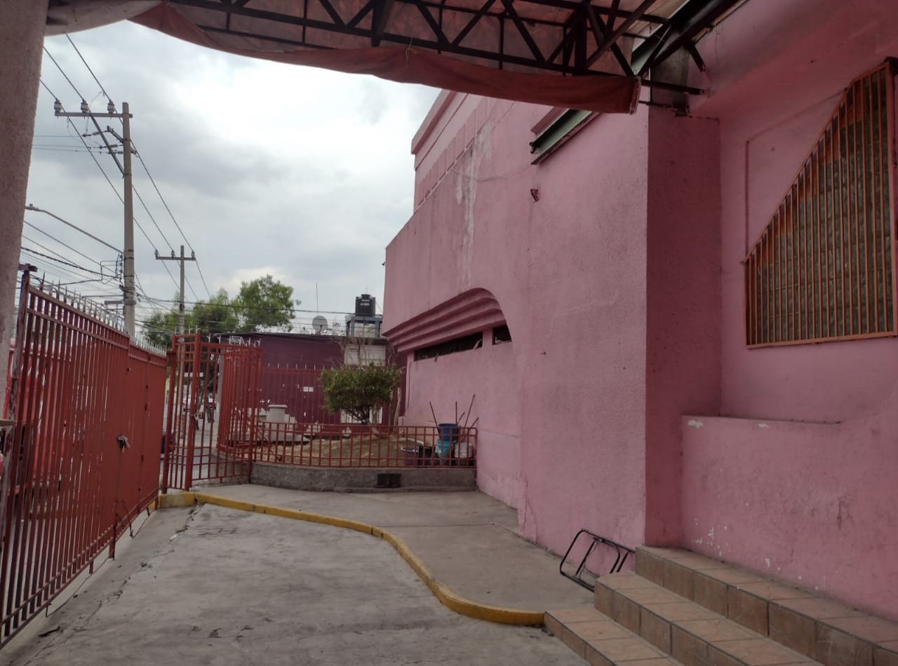 Venta de edificio en Las Águilas, Nezahualcóyotl, Edomex 
