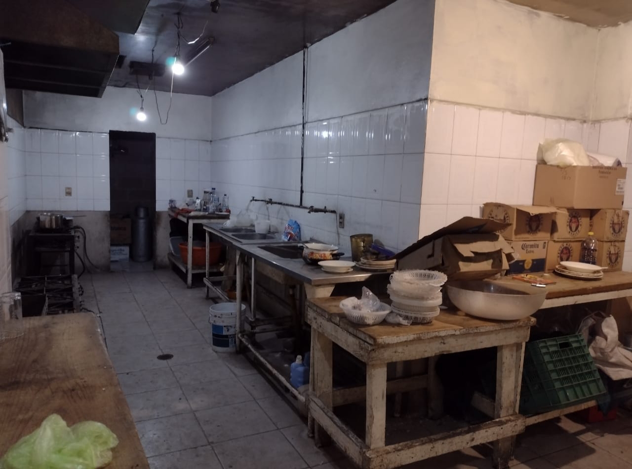 Venta de edificio en Las Águilas, Nezahualcóyotl, Edomex 